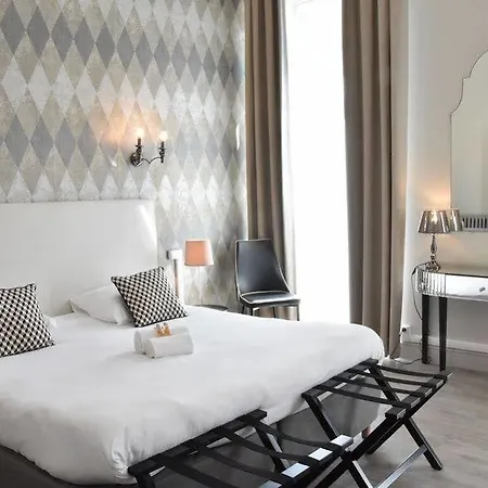 Hotel Regina Boutique 3*